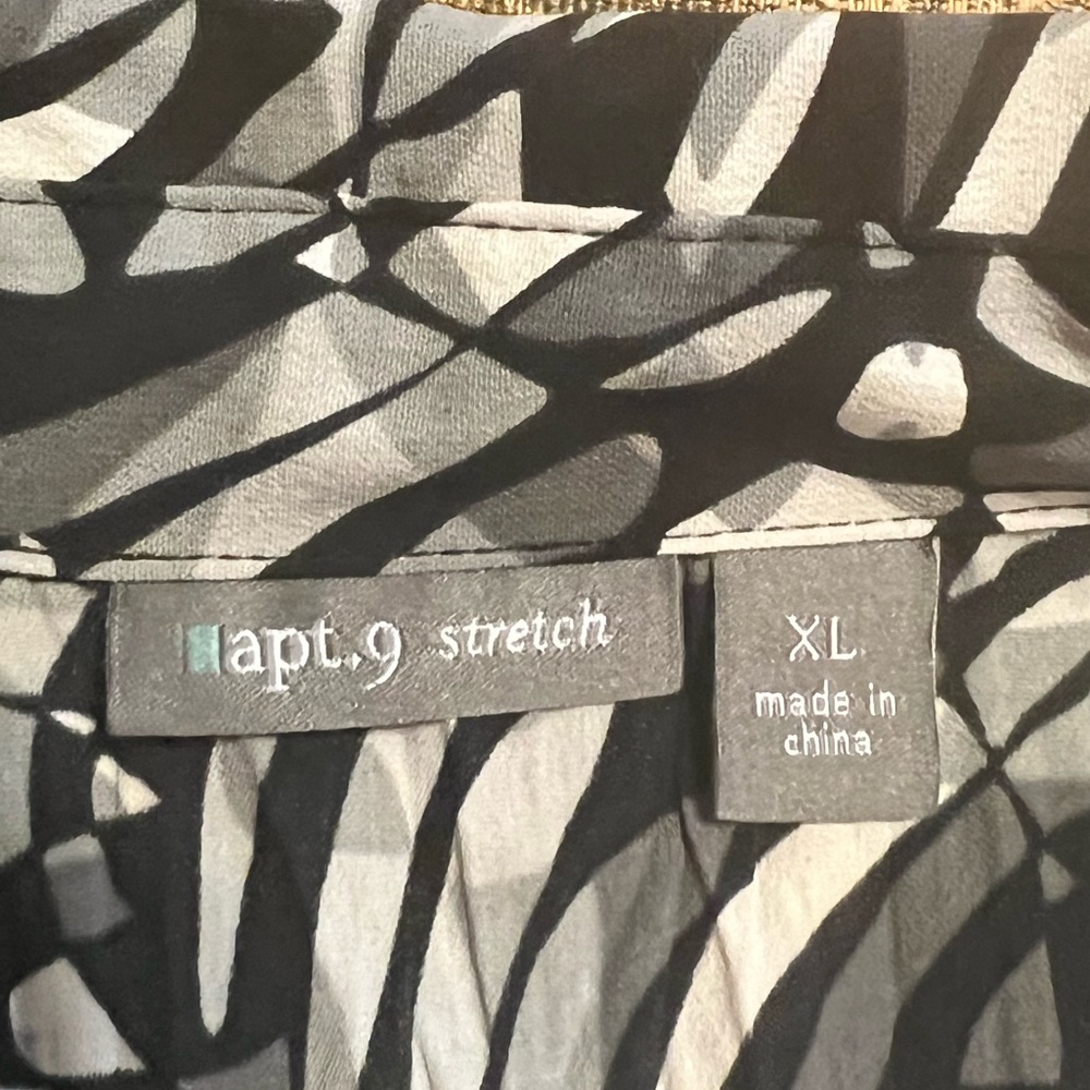 Apt. 9 Long Sleeve Ruffled Blouse - Picture 3 of 3